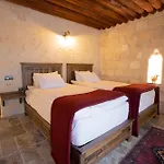 Medusa Cave Готель 3*