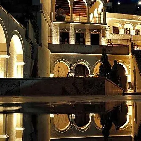 Medusa Cave Hotel 3*