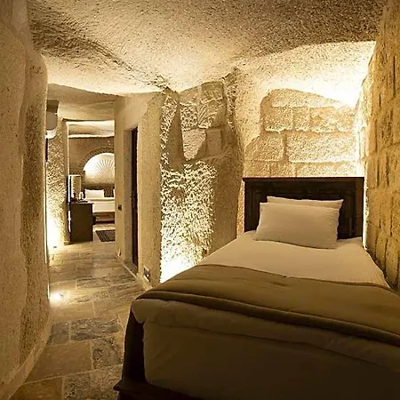 Medusa Cave