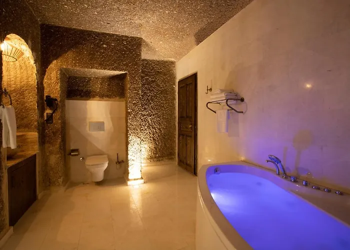 Medusa Cave Hotel 3*